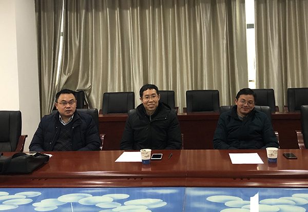 安徽工业大学郑诗程教授一行来德阳电机厂进行技术领导。。
